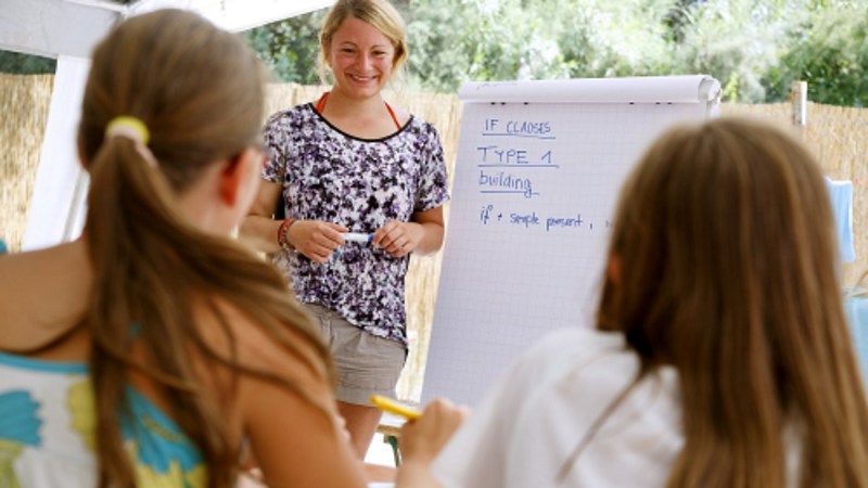 Englischunterricht im Ferienlager in Kroatien